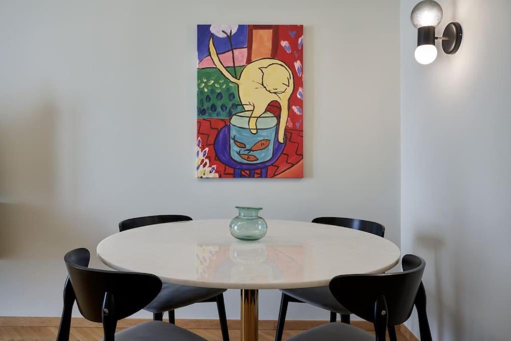 Little Gem: Modern Urban Retreat Apartment Атина Екстериор снимка